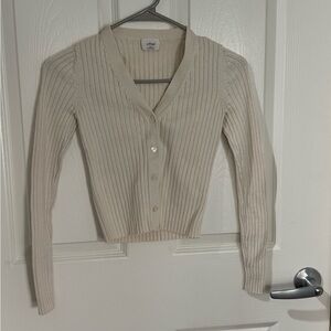 Aritzia Women's Cream Ribbed Sweater